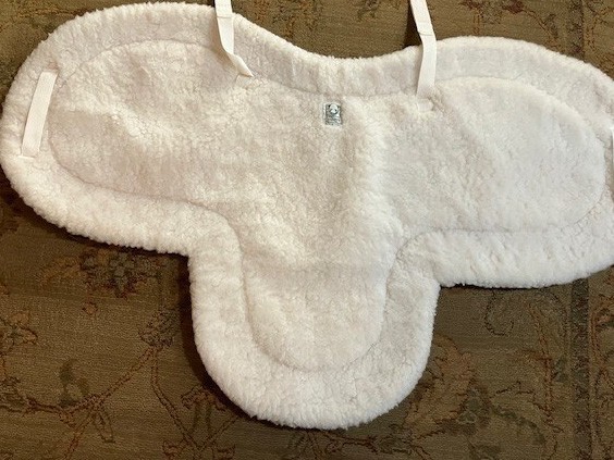 ENGLISH GIRTH AND SADDLE PAD