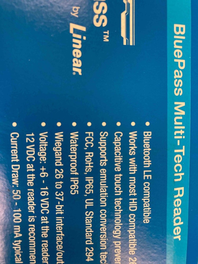 Linear 820-00001 2-n-1 Bluepass Multi-tech Access Control Reader Bluetooth Le