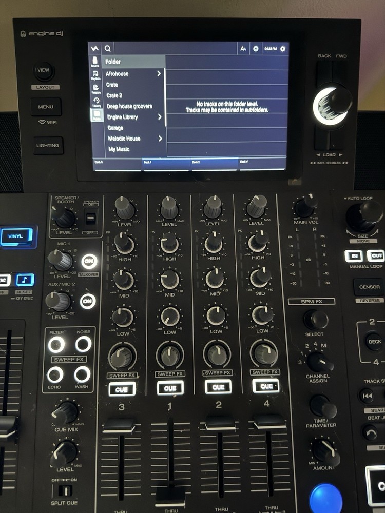 Denon DJ SC Live 4 Standalone DJ Controller + Padded Carry Bag | Excellent