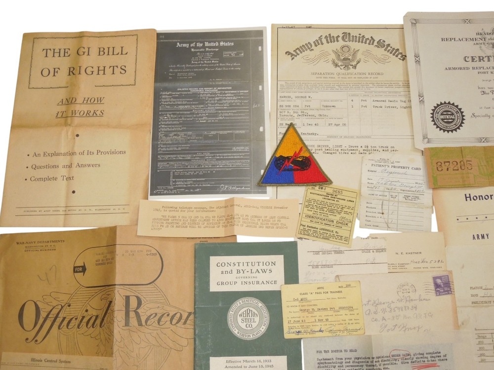 Lot WWII US Army Armored Soldier Documents Papers Patch A11