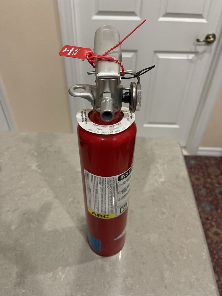 Amerex B417 Fire Extinguisher Read Description