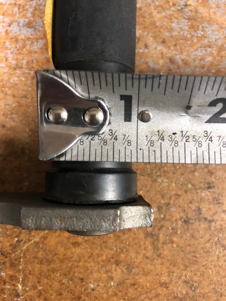 AFCO 20236 Shackle assembly Chrysler Pair