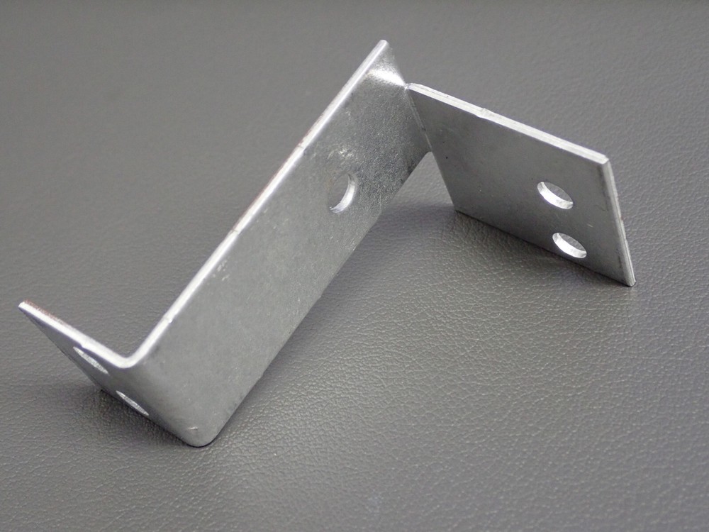 Garland Oven Pilot Bracket 2498400