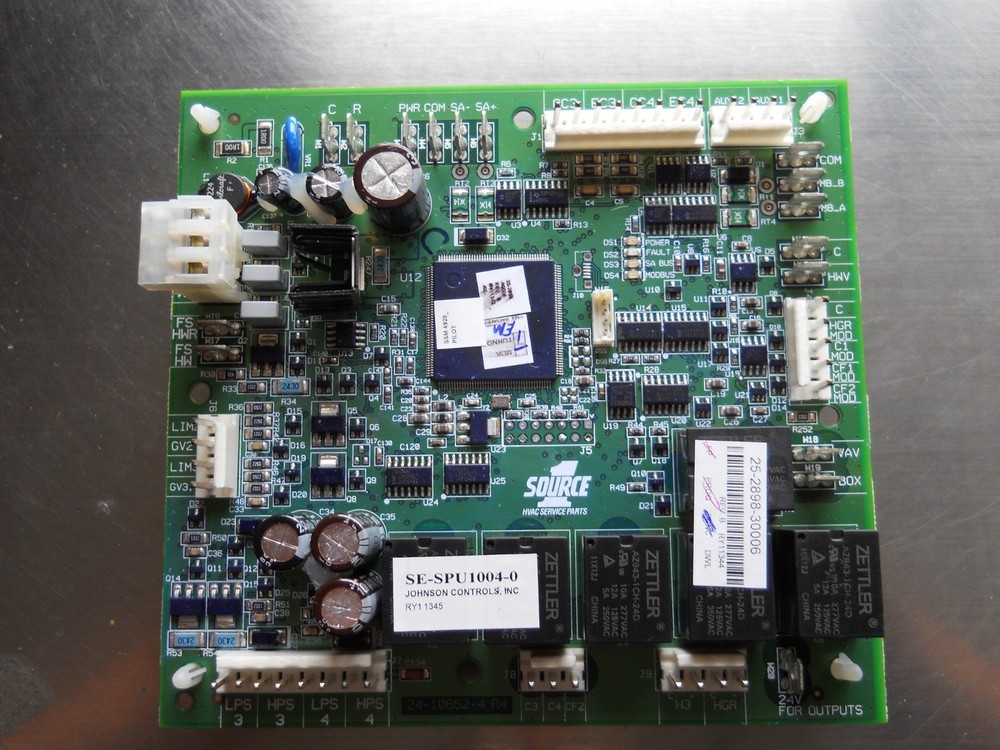 New OEM SE-SPU1004-0 Johnson Control Board