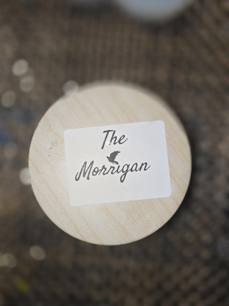 THE MORRIGAN Deity Candle 4 oz
