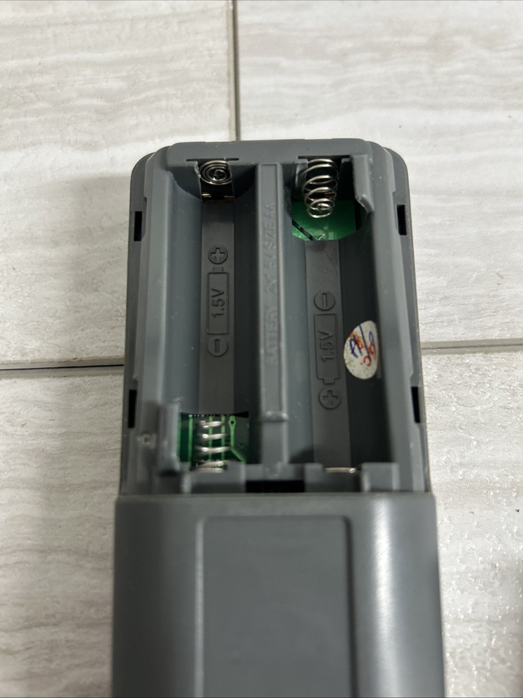 Brookstone 3CD V 1.0 Remote EUC