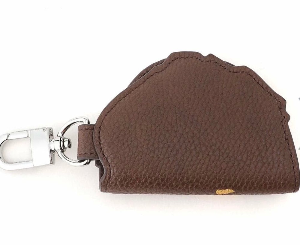 BAPE Leather APEHEAD Key Case