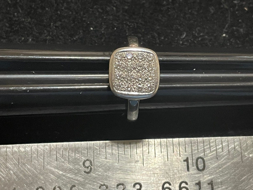 18k White Gold Diamond Ring Jan Logan