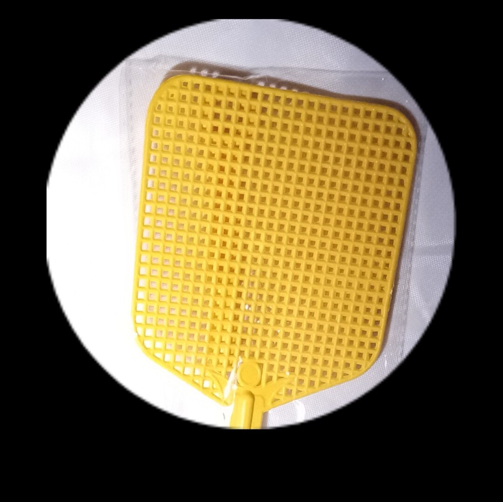 Fly Swatter with Wire Handles & Plastic Grip, 4 Colors, (2 Pack)