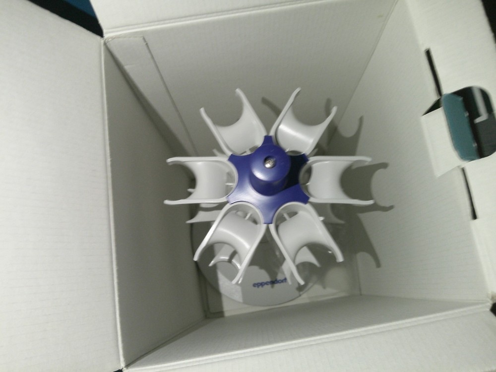 Eppendorf Bundle (Pipettes, Research Plus Kits, and Carousel)