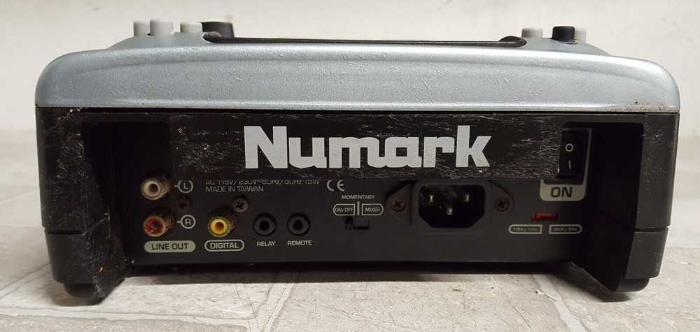 Numark Axis 2 Professional CD Player STICKY SEE **PICTURES**