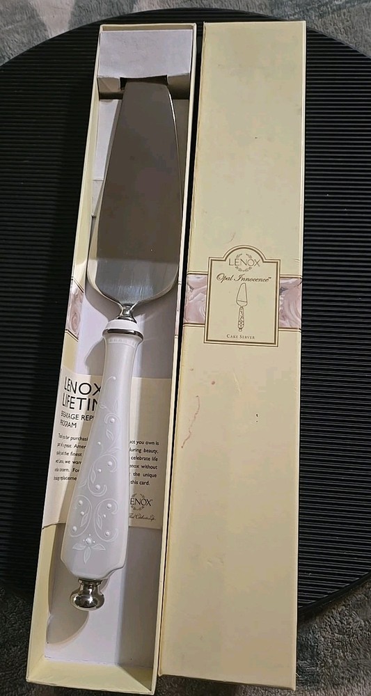 Lenox NIB Opal Innocence Cake Server