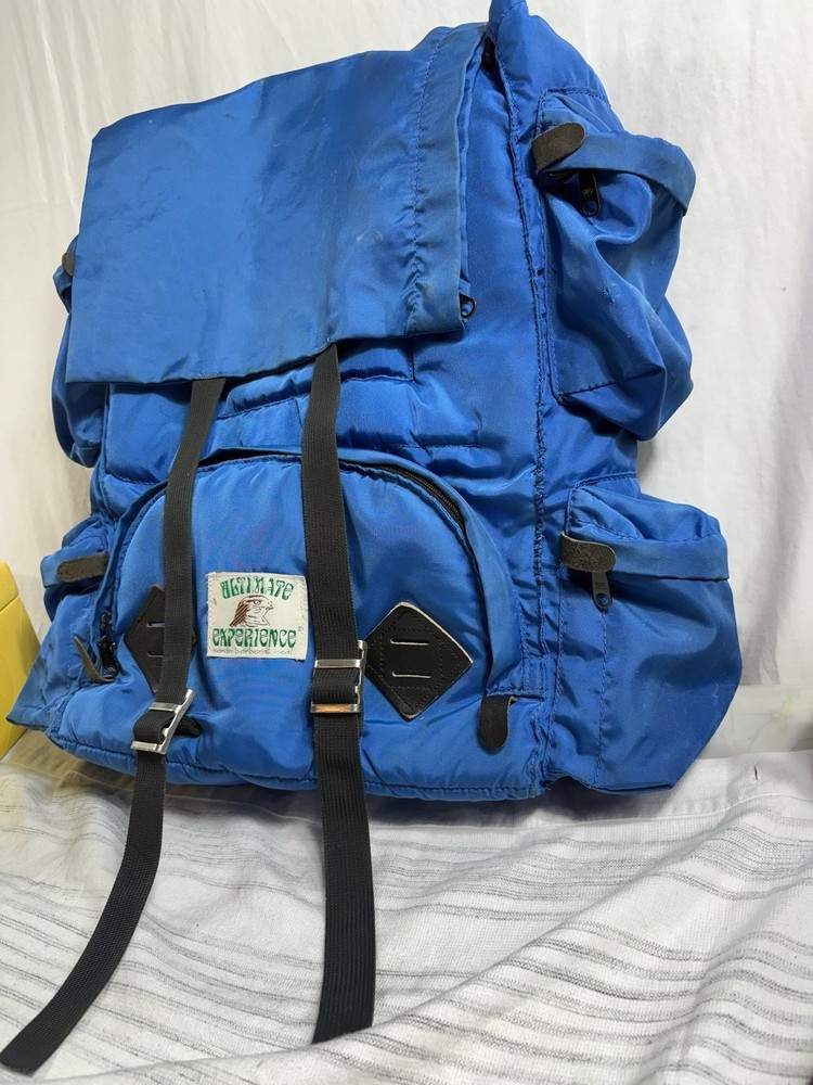 Vintage Ultimate Experience Camera Skiing Hiking Backpack Blue
