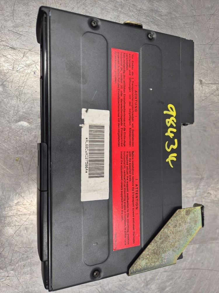 BMW E46 3 SERIES E53 X5 6-Disc CD Changer Multichanger 65126908948