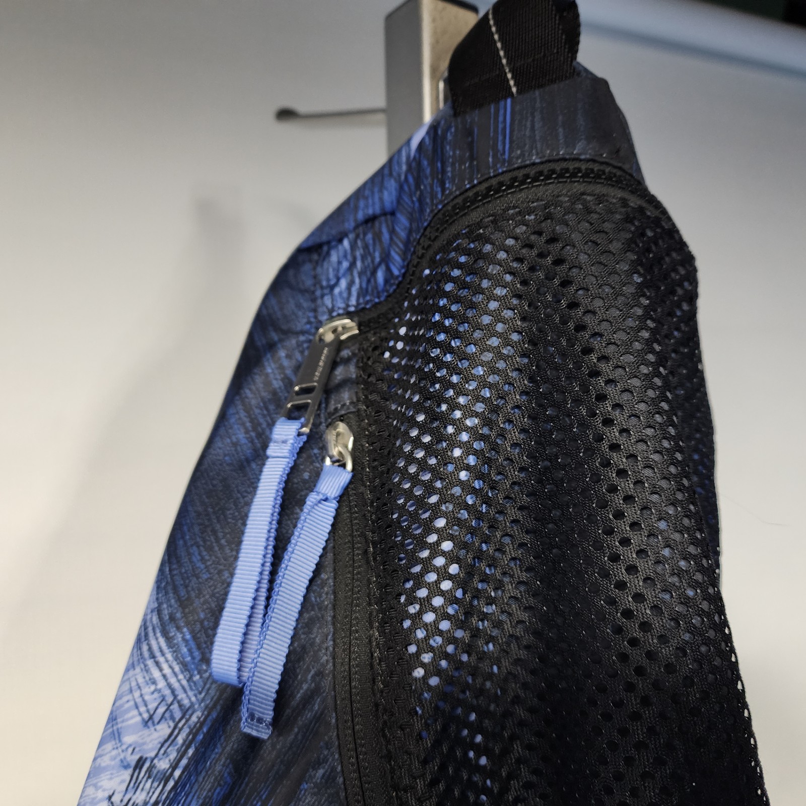 Lululemon Drishti Yoga Tote Wind Chill Sprinkler Black / Black Mat Bag 30" O/S