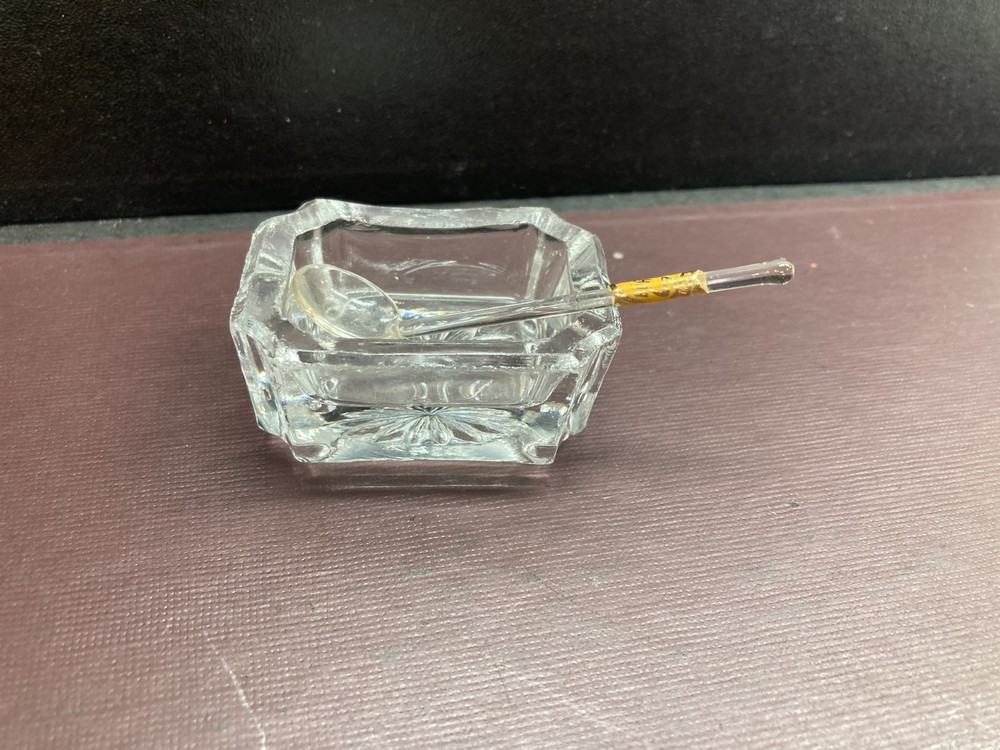 Vintage Unique Rectangular Glass Salt Cellar Open Salt with Spoon