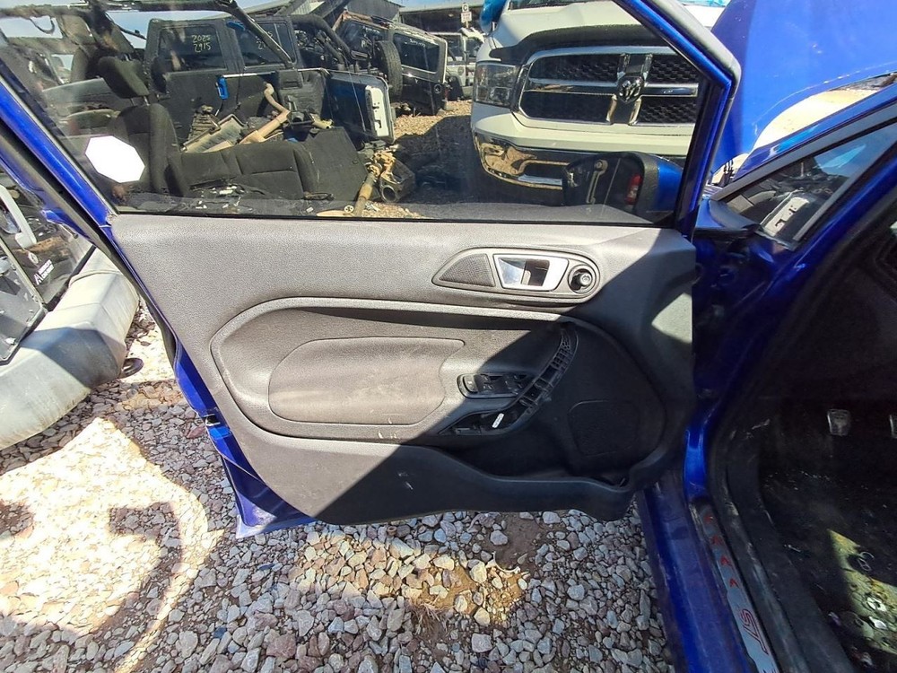 Info-GPS-TV Screen Front Media Interface Fits 14-19 EXPLORER 2718502