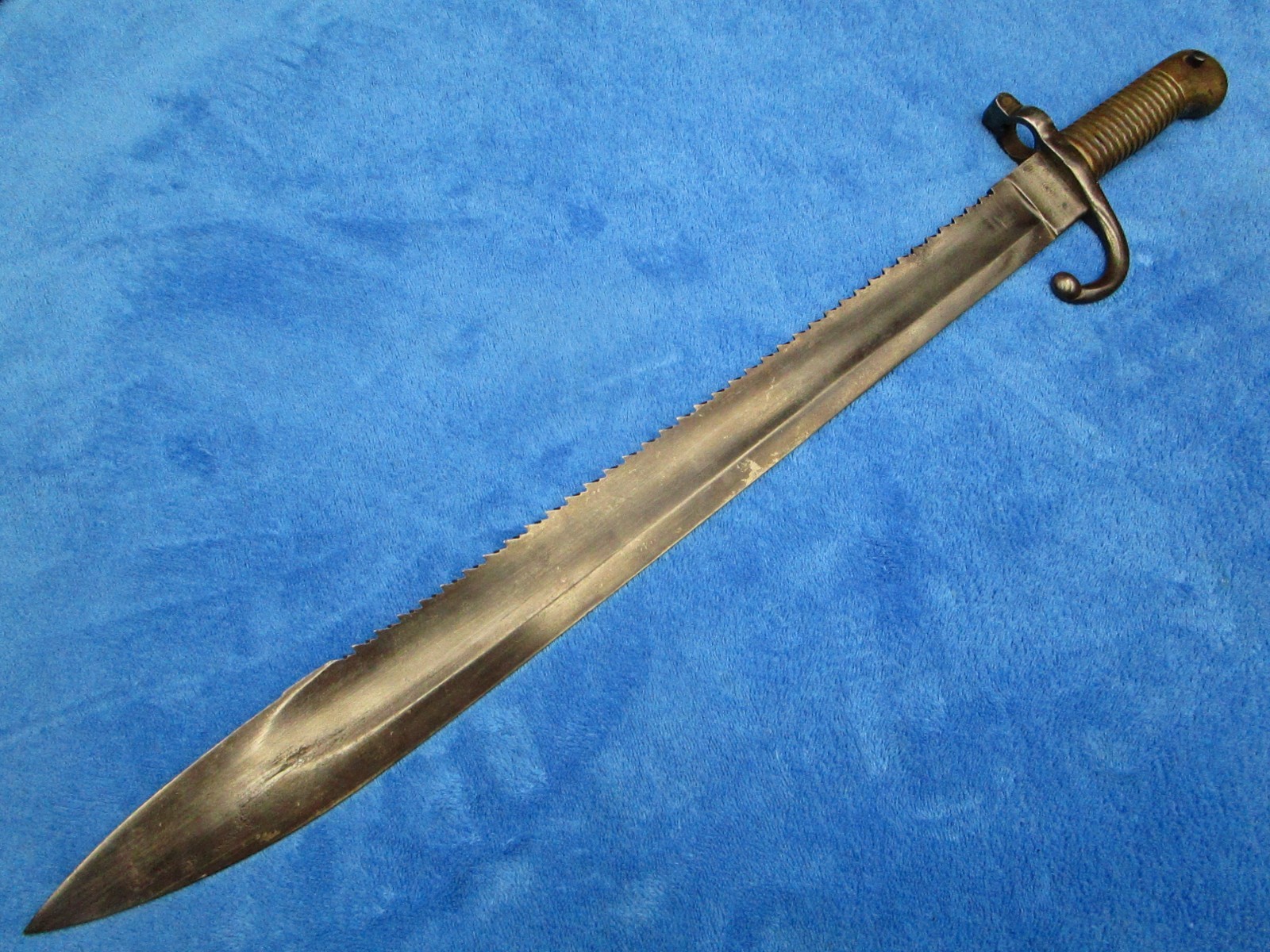 RARE ORIGINAL ANTIQUE M1868 BELGIUM SAWBACK BAYONET AND SCABBARD WITH HANGER