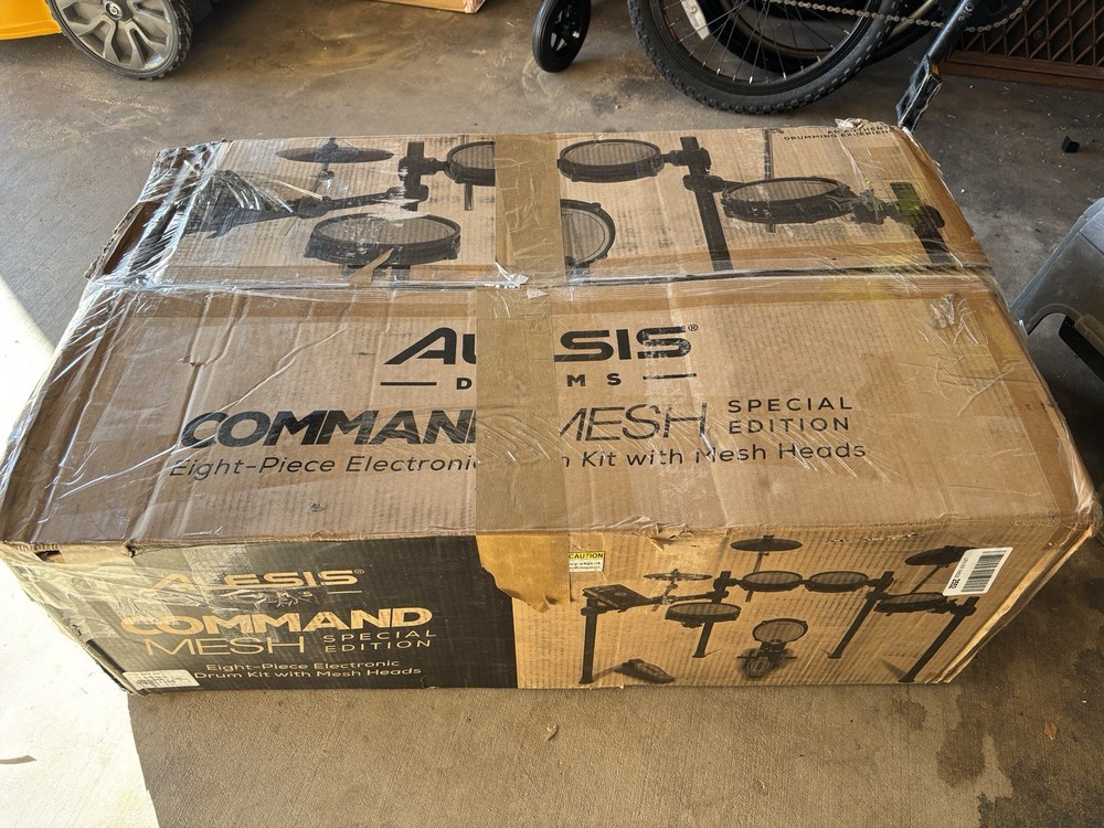 Alesis Command Mesh 8-piece Electronic Drum Kit - Special Edition