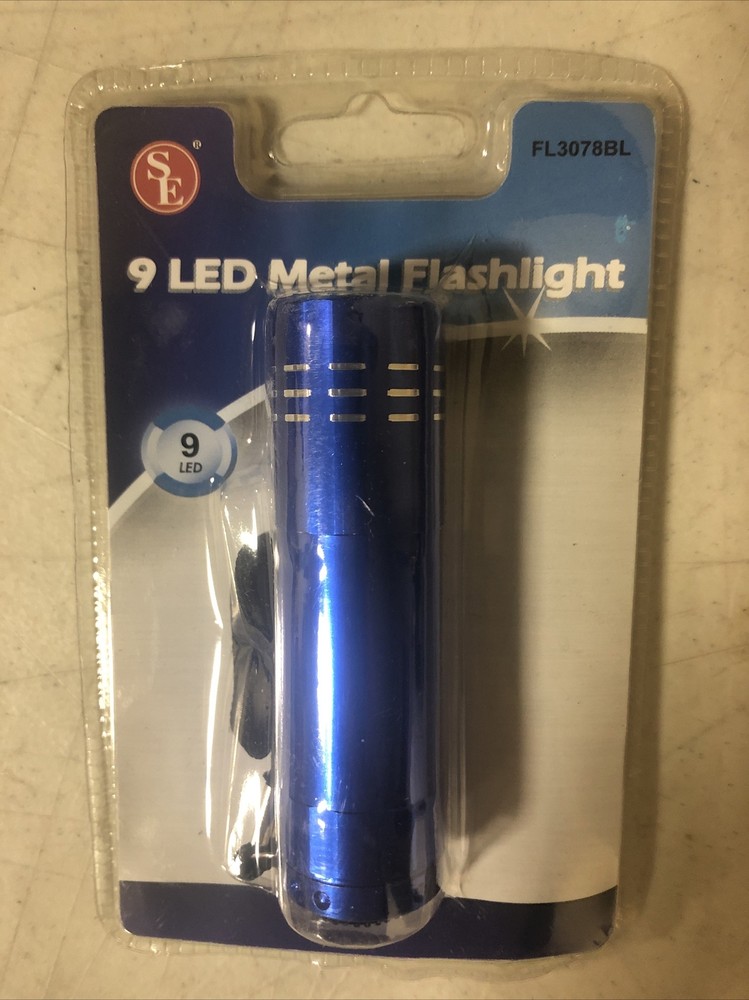 SE 9 LED FLASHLIGHT FL3078BL - NEW OLD STOCK