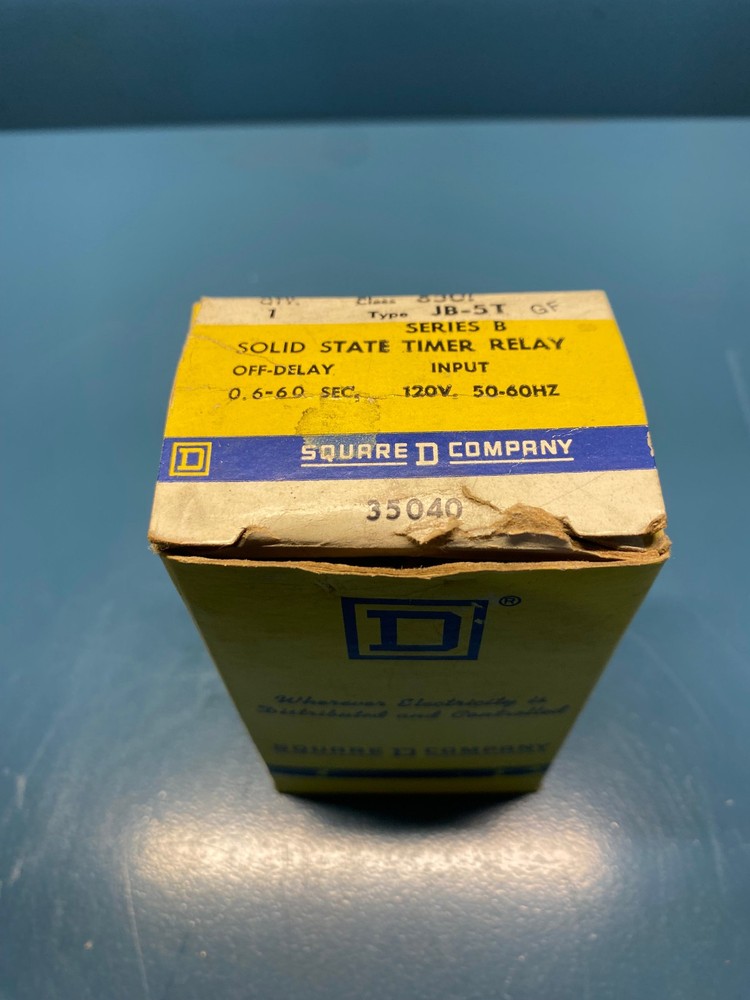 SQUARE D SOLID STATE TIMER RELAY 35040