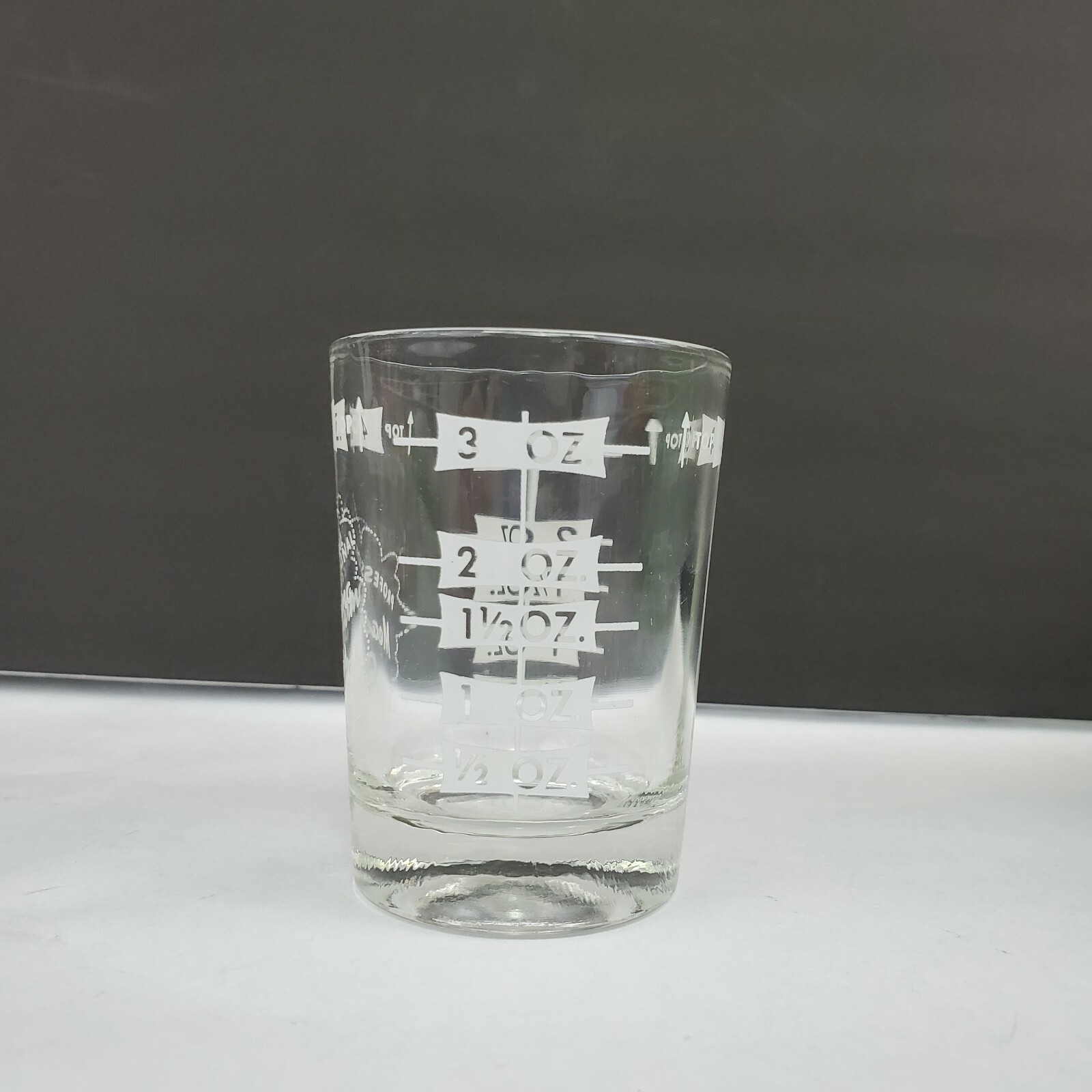 4 oz. Bar & Kitchen PROFESSIONAL Measuring Glass includes Half Measurements