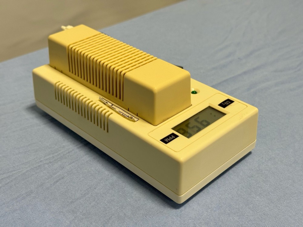 PP Systems WMA-4 CO2 Analyzer & Qubit Systems CO2 Analyzer 0-2000ppm S151