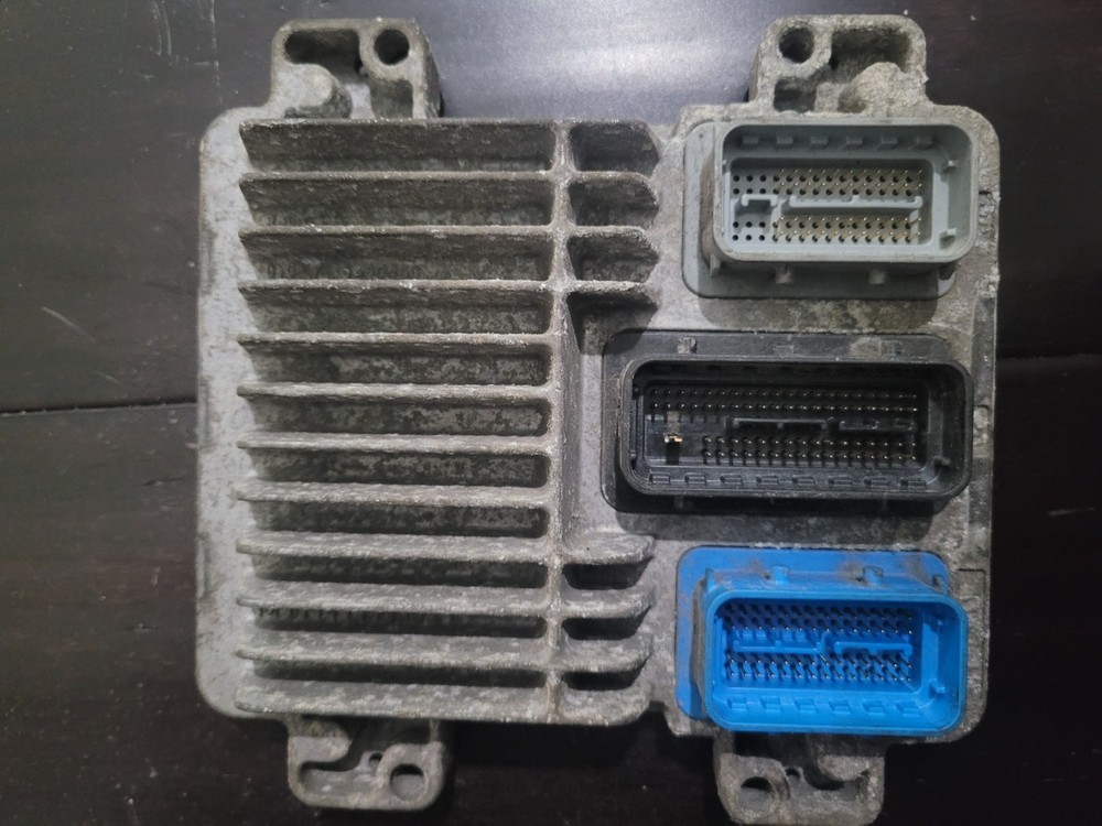 USED 2007-2008 Chevy Trailblazer/GMC Envoy Engine Control Module 12602010