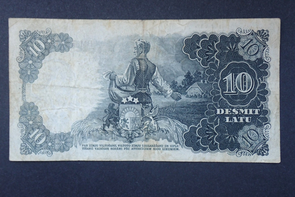 LATVIA 10 LATU 1939