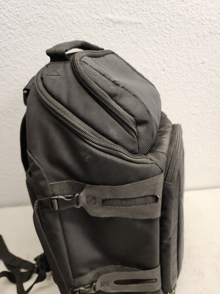 Case Logic DSS-103 Luminosity Large Sling Backpack (Black)