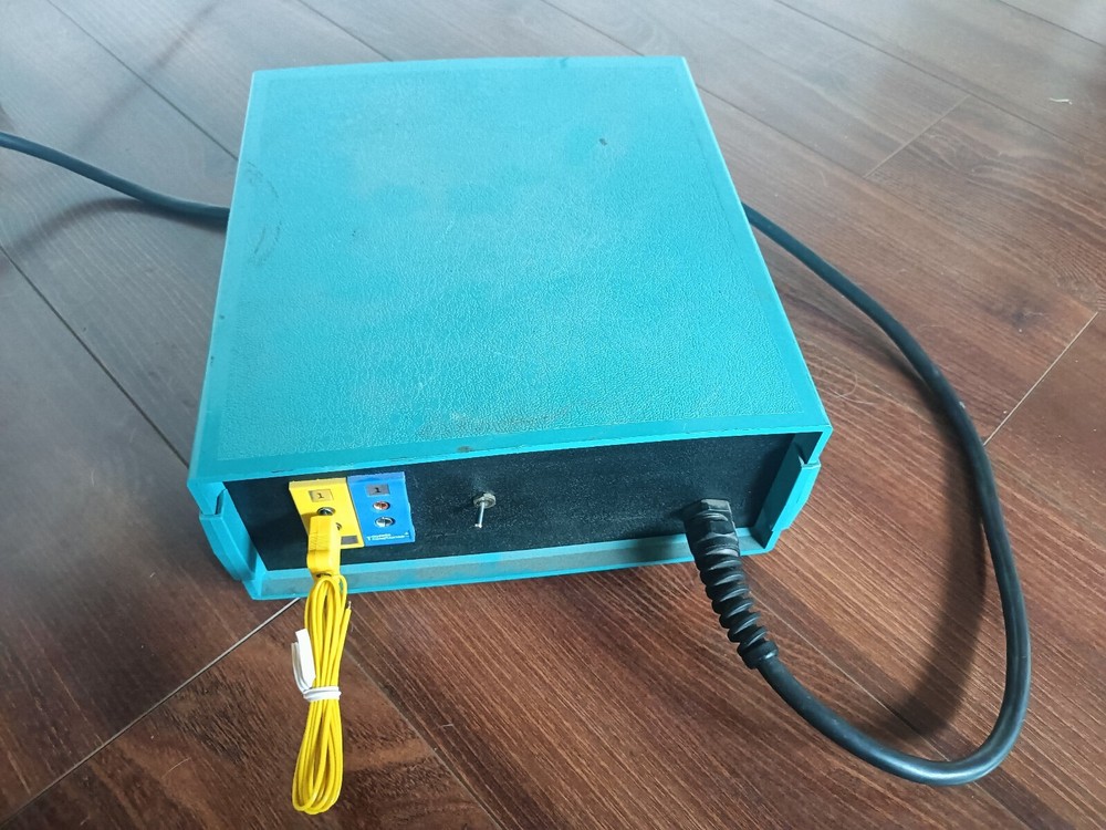 Analog Devices AD2071 Digital Thermometer