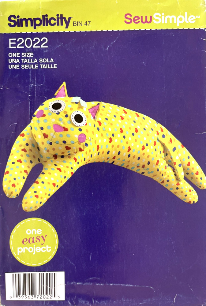 Simplicity Booster Pillow Pattern E2022 UNCUT