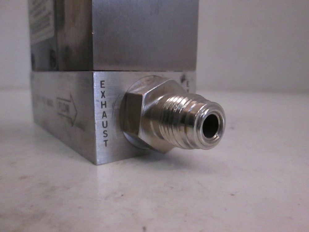 Unit UFC-1020 Mass Flow Controller MFC, CHF3, 50 SCCM