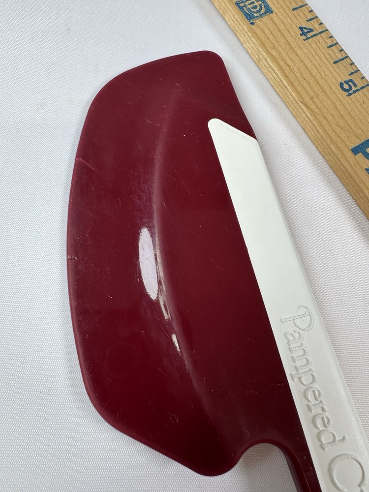 Pampered Chef Master Scraper Spatula Cranberry Red & White