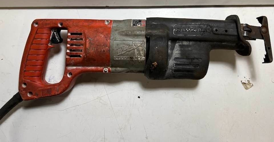 Milwaukee Sawzall Used Corded WORKING