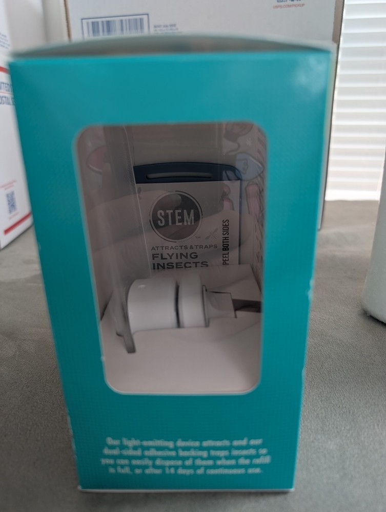 Stem Flying Insect Light Trap 1 Trap + 2 Refills