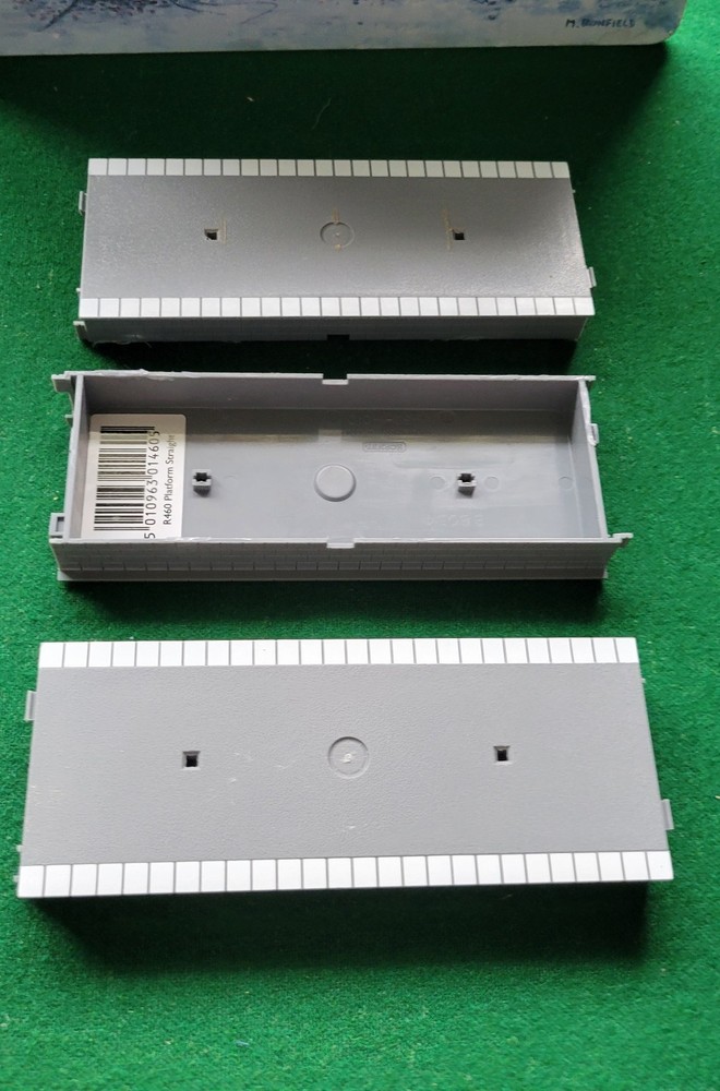00 Gauge R464 Platform