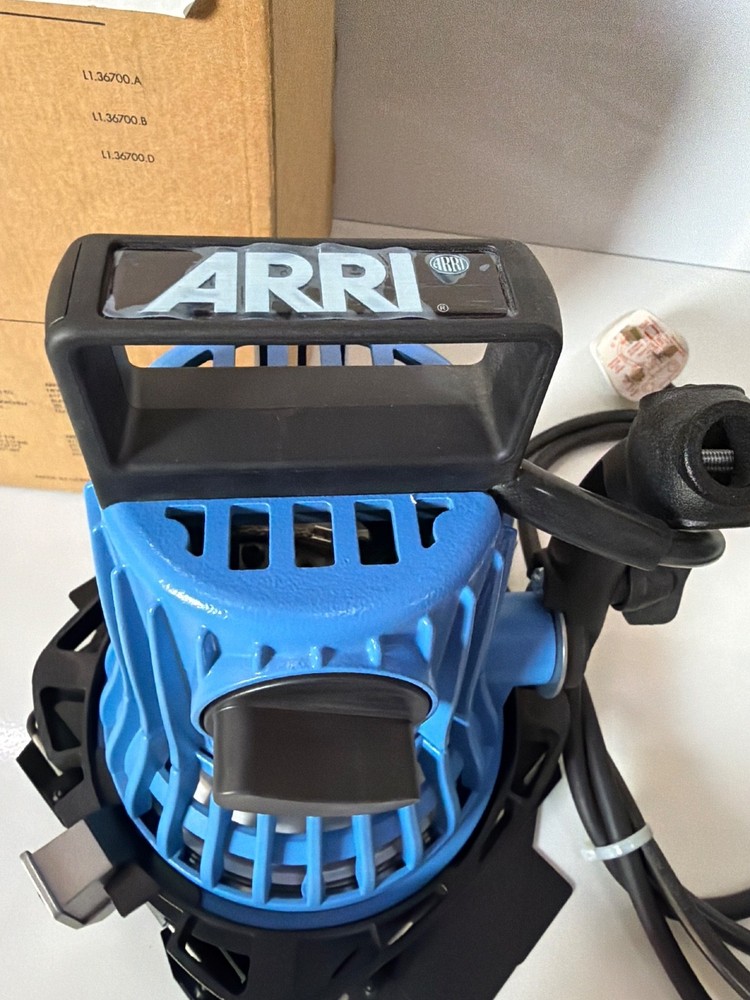 ARRI ARRILITE 750 Plus L3.36700.B Open Face