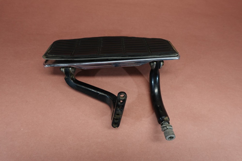1987-1995 Harley Davidson Electra Glide FLHTC FRONT RIGHT FOOT BOARD