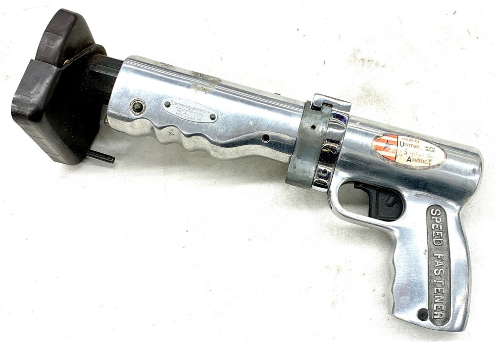 Speed Fastener Model 825 Powder Actuated Stud Driver w/ Manual & Accessories