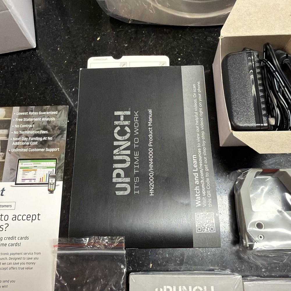 UPUNCH Auto-Align Calculating Time Clock Bundle UB2300 With Time Cards