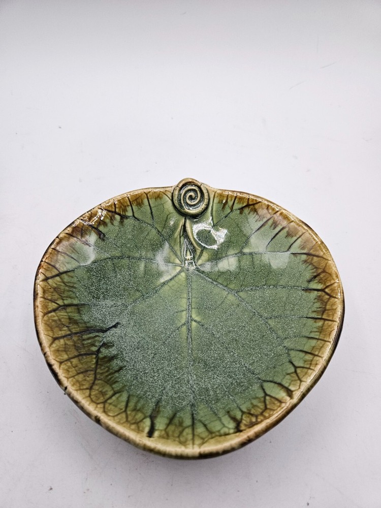 VTG Pottery Boys Hand Made Leaf Dish
