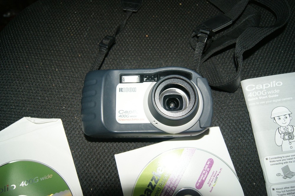 RICOH CAPLIO 400G UNDERWATER CAMERA IN GREAT CONDITION