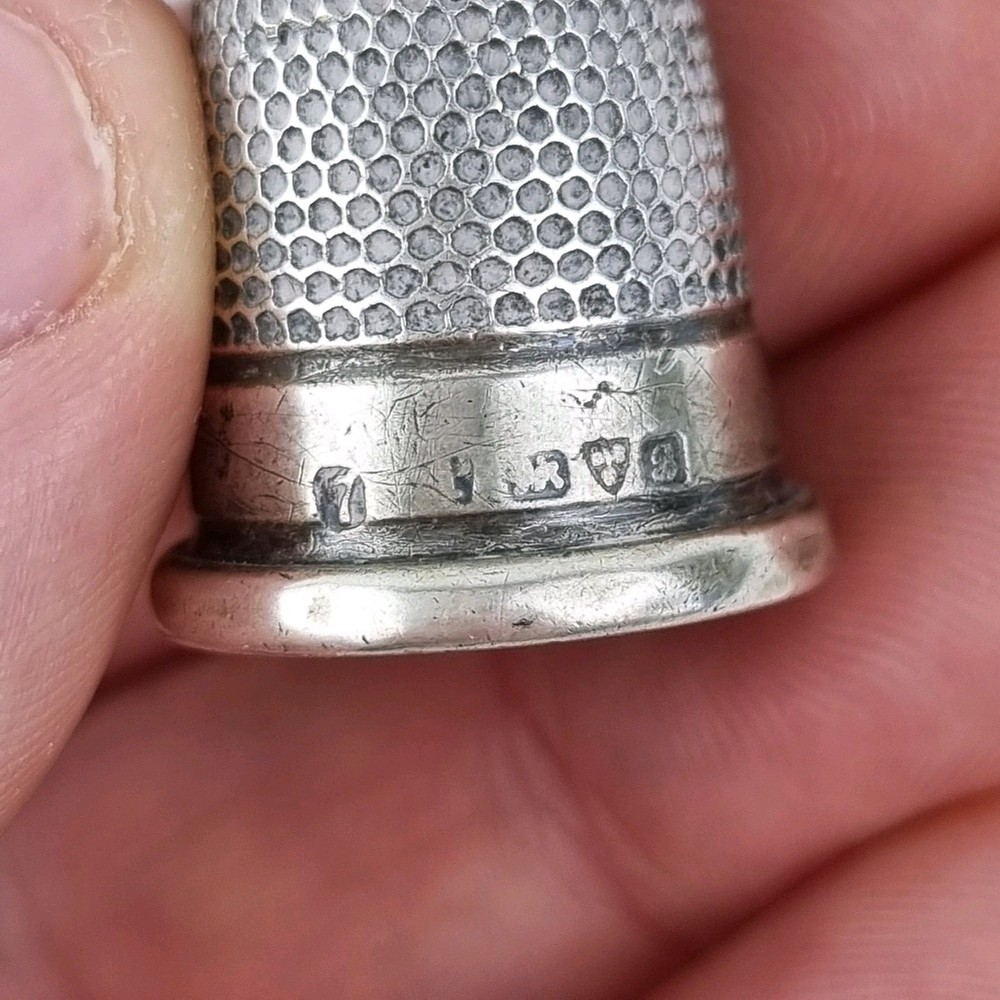 Antique Solid Silver Thimble Chester 1902