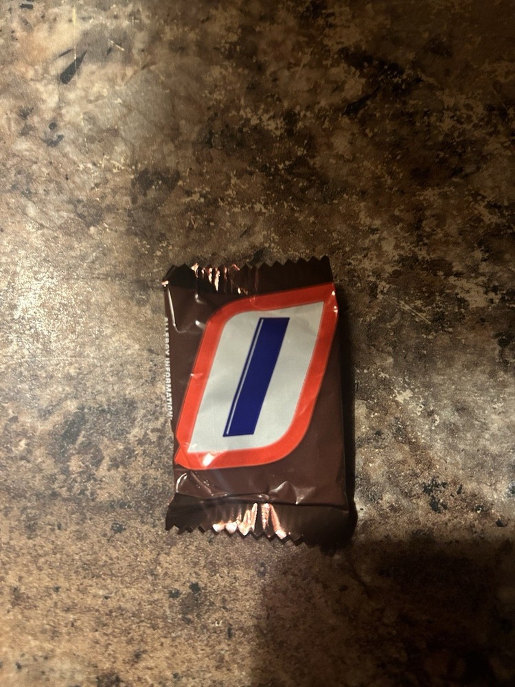 Sealed Empty Snickers Mini Letter I Air Puffed Factory Error