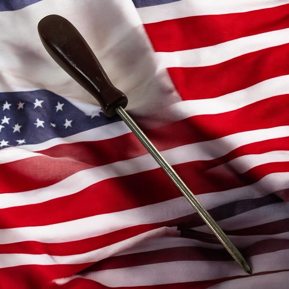 Matco Tools SDM 87P2 #2 Phillips Screwdriver 10" Maroon Handle Average Condition