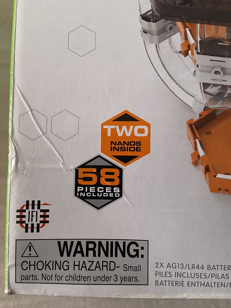 HEXBUG NANO V2 BLACK HOLE GRAVITY DEFYING ROBOTIC CREATURES ULTIMATE FREE FALL