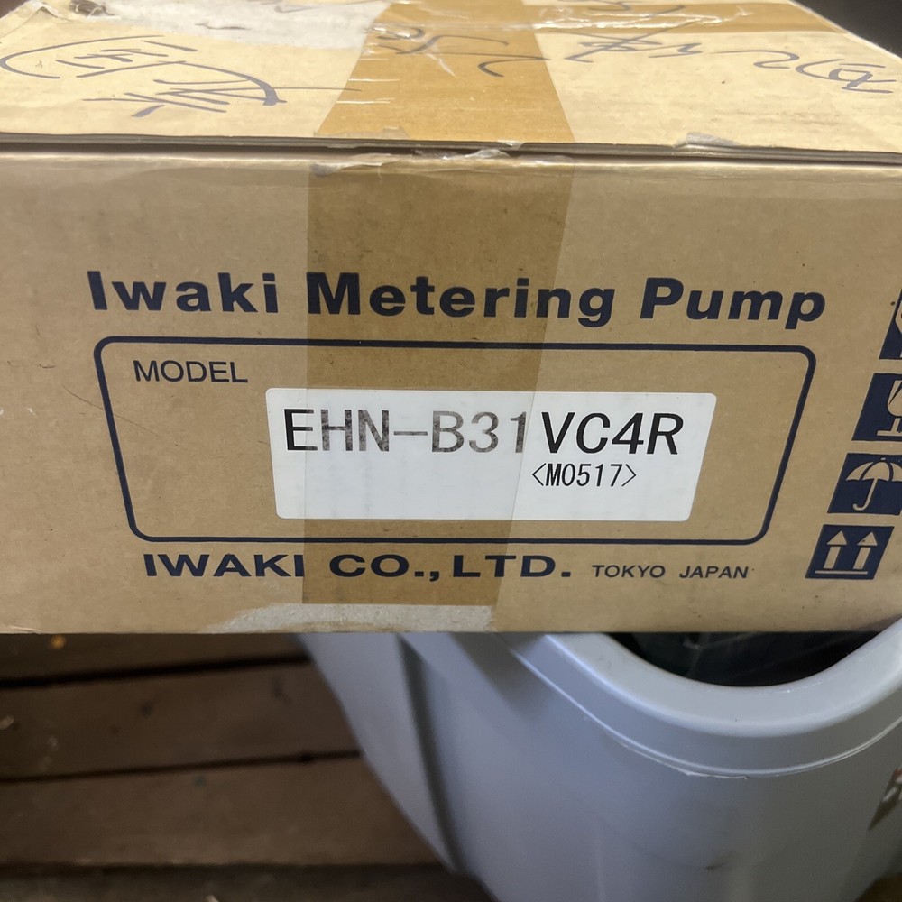 IWAKI EHN-B31VC4R Metering Pump