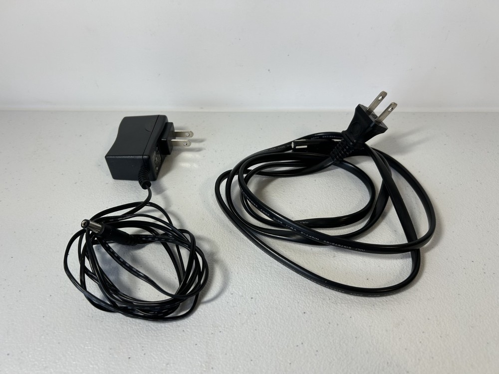 Rocketfish RF-WHTIB-A Universal Wireless Black Rear Speaker Amplifier Kit Black