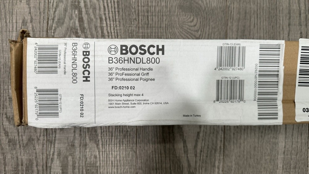 Bosch Benchmark Freezer. Model # B18IF905SP